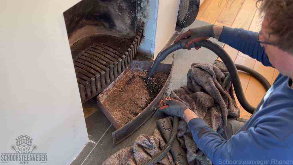 Prijs schoorsteenvegen Rhenen schouw reinigen Prijs schoorsteenvegen Rhenen schouw reinigen